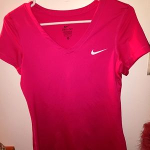 Nike top